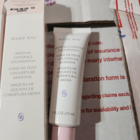 1 Mary Kay Medium Coverage BEIGE 302 Liquid Foundation 1 OZ PINK CAP - Picture 2 of 9